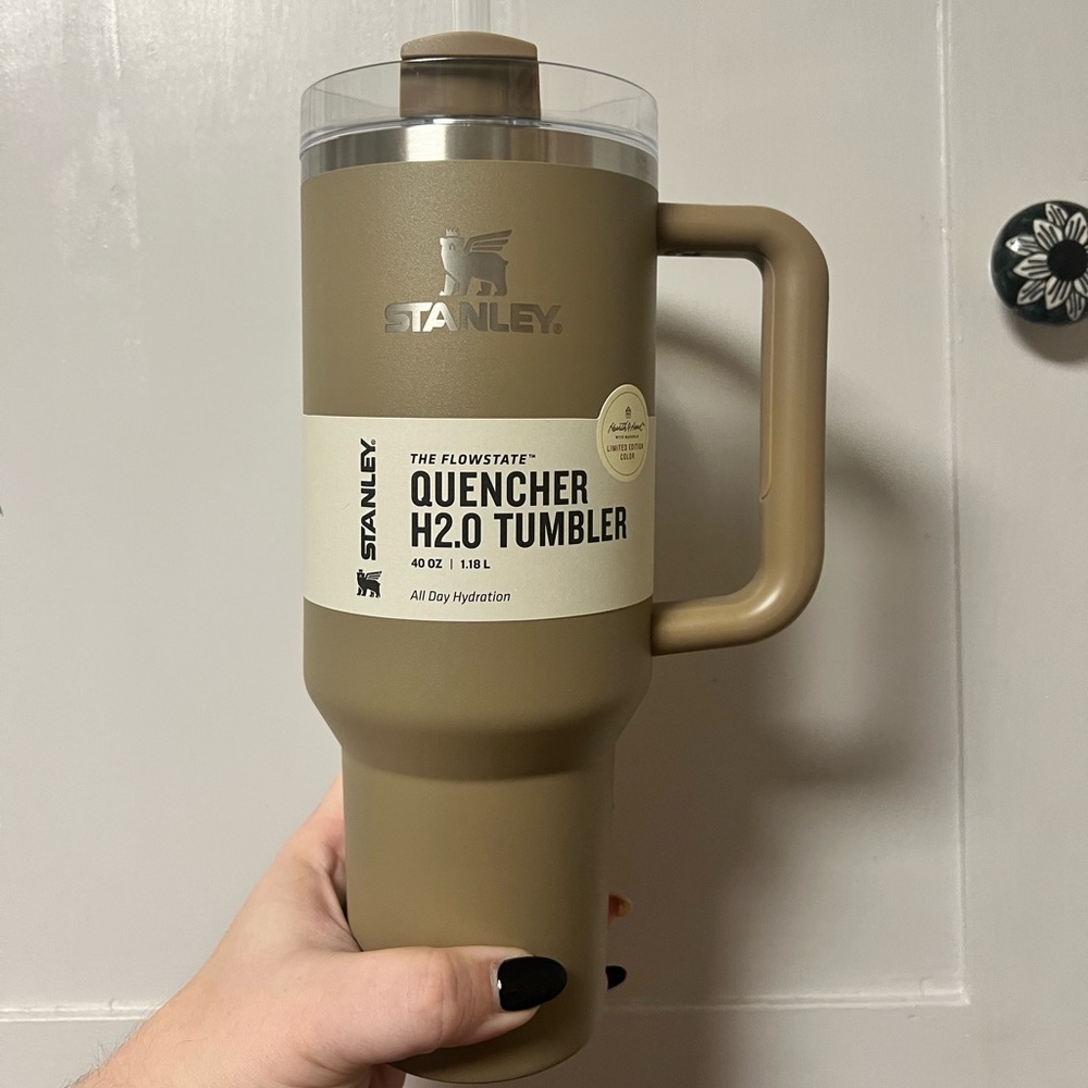 Basic Brown Limited Edition Stanley 40oz Tumbler NWT